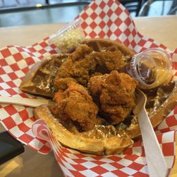 SPICY CHICKEN AND WAFFLES SPICY CHICKEN AND WAFFLES