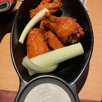 Chickie and Pete's - Chickie 's Wings - Sports Bars Near Me - Egg Harbor Township, New Jersey Chickie and Pete's - Chickie 's Wings - Sports Bars Near Me - Egg Harbor Township, New Jersey