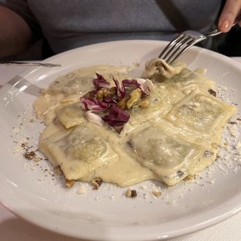 Il Miraggio - Four cheese ravioli stuffed with Walnuts - Sardinian Near Me - Rome, RM