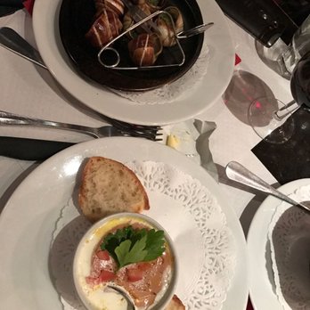 Le Gai Moulin - Escargot & baked egg. - French Near Me - Paris, 75
