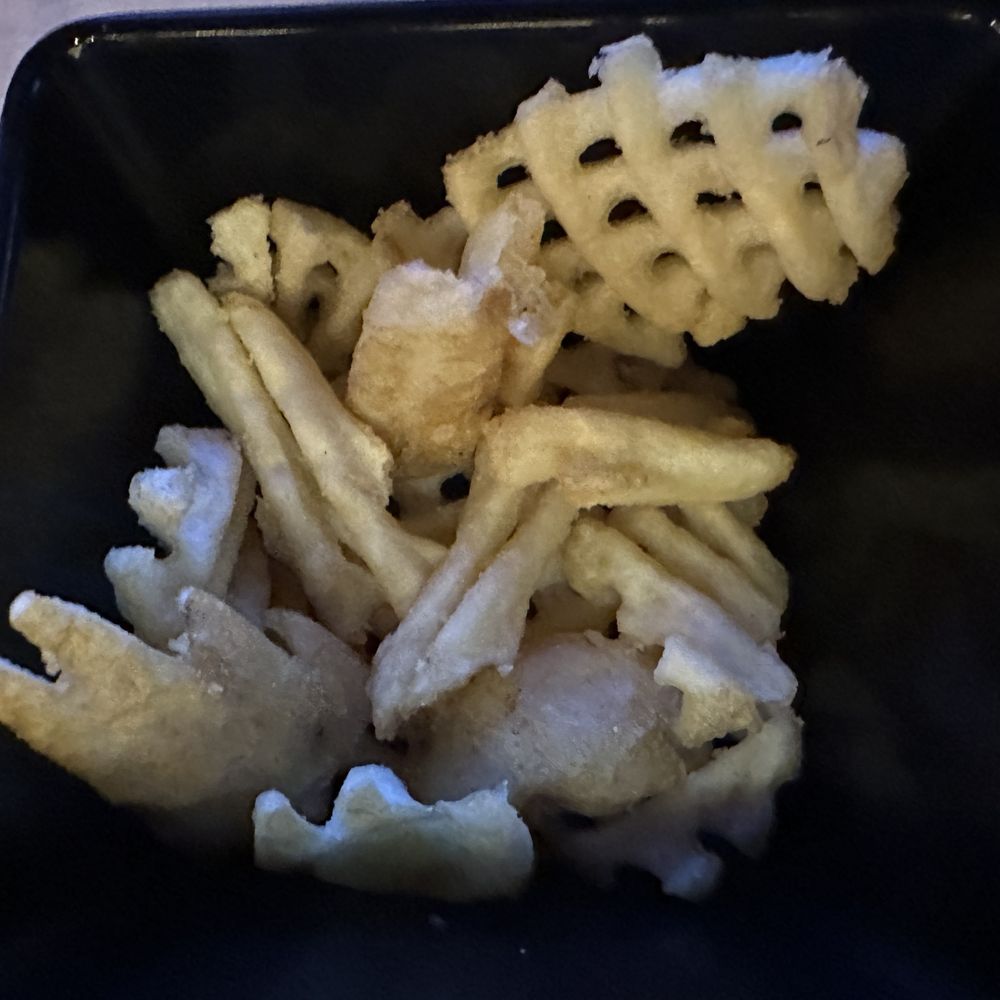 Mammoth Brewing - Cold fries. - Breweries Near Me - Mammoth Lakes, California Mammoth Brewing - Cold fries. - Breweries Near Me - Mammoth Lakes, California