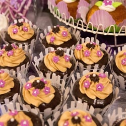 Joyce Cake Bake Shop - Wedding cupcakes