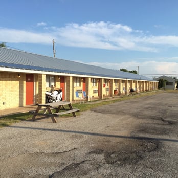 Comstock Motel - Hotels Near Me - Comstock, Texas Comstock Motel - Hotels Near Me - Comstock, Texas