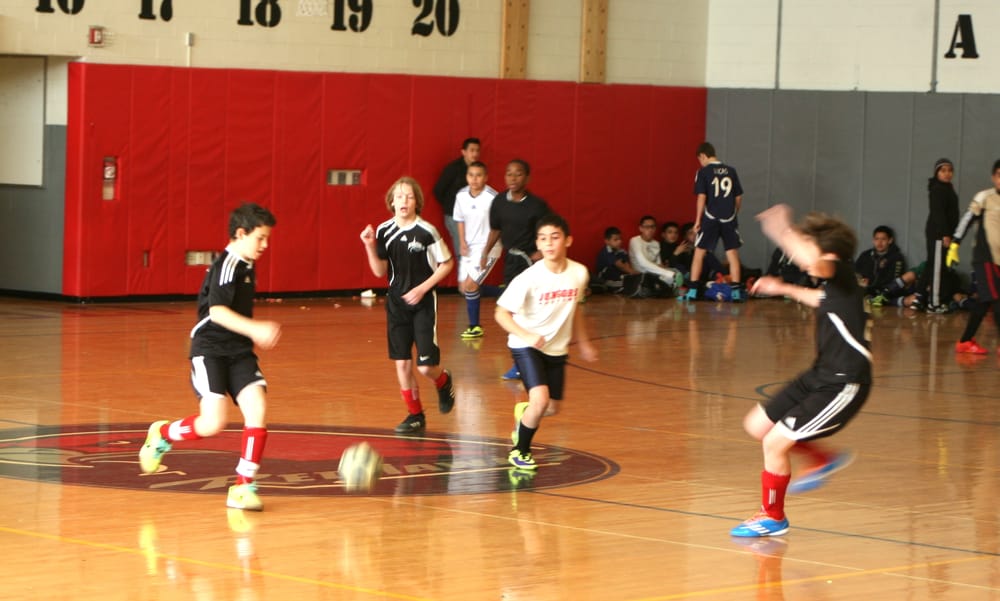 Ramones Soccer League & Club Logo