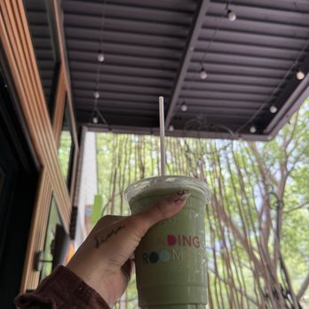 The Reading Room - Frozen Matcha Latte w. Oatmilk - Coffee & Tea Near Me - Decatur, Georgia