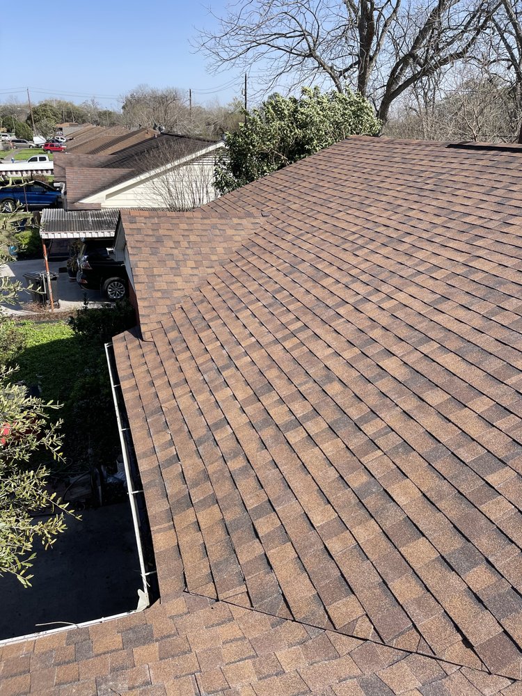 Slide of Profesional Roof