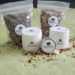 Panacea Herbal Artistry - Mommy-To-Be Package $40
Lactation Tea
Nipple Cream
Baby Soak Bath
Diaper Cream
Lip Balm