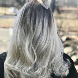 Salon DP LoRana - Icy blonde shadow root stylist credit :Kelly