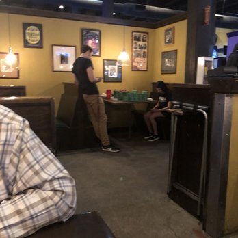 Cricket's Grill & Draft House - Employees playing on their phones while we sit for 10-15 mins without any service. - American Near Me - Waco, Texas