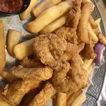 Oyster House - Fried shrimp weee tasty but overpriced at $26 for 12 shrimp and French fries - Seafood Near Me - Pine Mountain, Georgia Oyster House - Fried shrimp weee tasty but overpriced at $26 for 12 shrimp and French fries - Seafood Near Me - Pine Mountain, Georgia
