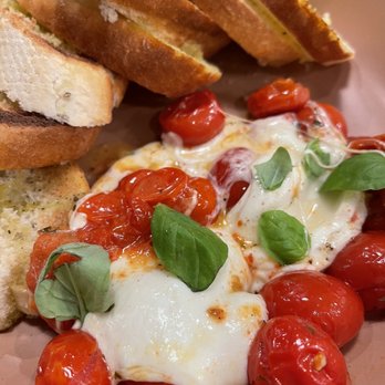 Artisan Eatery - This was the tomato basil melt of some sort - New American Near Me - Fort Myers, Florida Artisan Eatery - This was the tomato basil melt of some sort - New American Near Me - Fort Myers, Florida