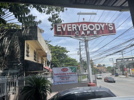 Everybody's Cafe by null