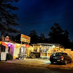 Frankie's Dawg House - Getting dark early.