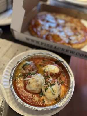 Williamsburg Pizza by null