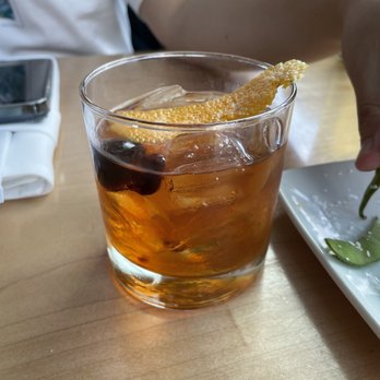 Momiji SLU - Sushi Bars Near Me - Seattle, Washington Momiji SLU - Sushi Bars Near Me - Seattle, Washington