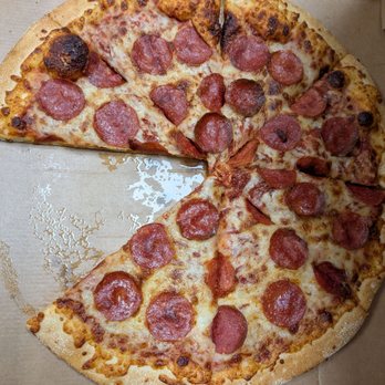 Hungry Howie's Pizza - Pepperoni pizza - Pizza Near Me - Battle Creek, Michigan Hungry Howie's Pizza - Pepperoni pizza - Pizza Near Me - Battle Creek, Michigan