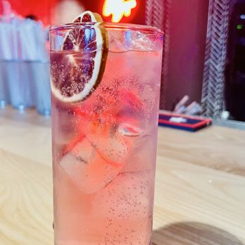 Cosmo Burger XR - Prickly pear seltzer - Cocktail Bars Near Me - Kansas City, Missouri