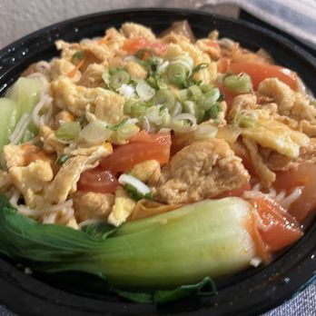 Dumpling Kitchen - Tomato Egg Noodle Bowl - Noodles Near Me - Castle Rock, Colorado