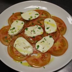 Restaurant Ginebrals - TOMAQUET AMB MOZZARELLA.