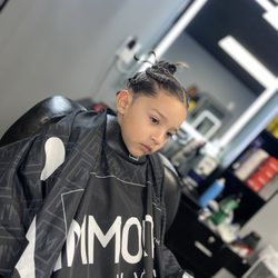 U-nique Cutz