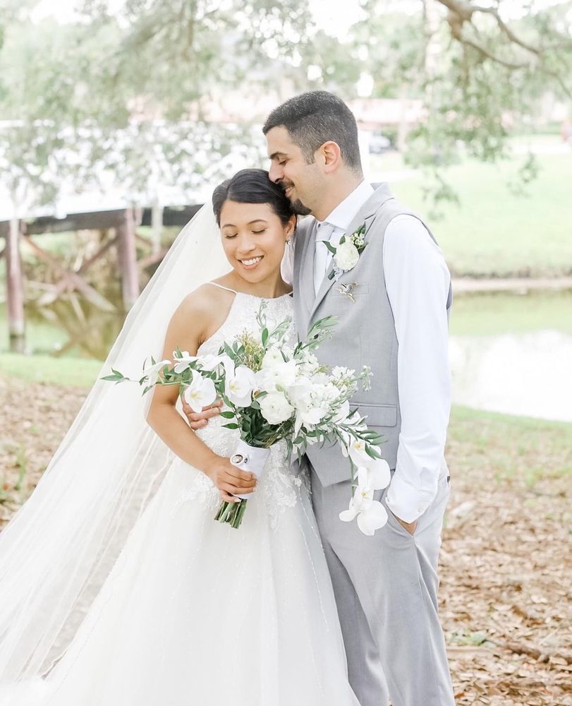 ART AMONG THE FLOWERS Updated September 2024 423 Photos & 30