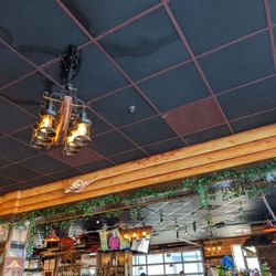 Sushi Kingdom - Interior