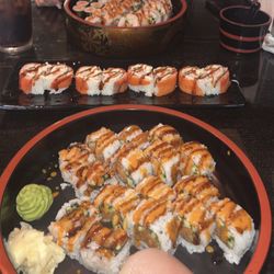 Momo Sushi - Sushi combos and heart roll