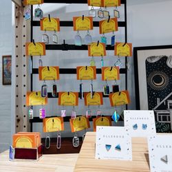 Red Tree Coffee & Art - Pop up jewelry, local artists are featured. These were some beautiful earrings I saw last time I went!