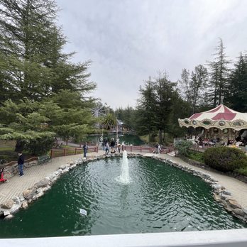Sonoma TrainTown Railroad - centerpiece waterfall - Amusement Parks Near Me - Sonoma, California