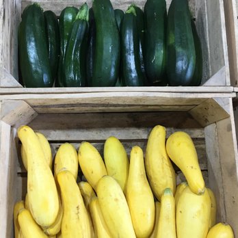 Keller's Farmstand - Zucchini & Summer squash - Farmers Market Near Me - Plainfield, Illinois Keller's Farmstand - Zucchini & Summer squash - Farmers Market Near Me - Plainfield, Illinois