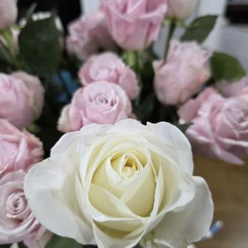 United Flower Wholesale - Nice and tight - Floral Designers Near Me - Pomona, California United Flower Wholesale - Nice and tight - Floral Designers Near Me - Pomona, California