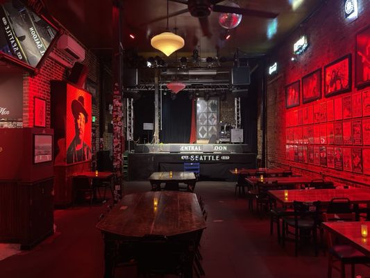 Central Saloon by null