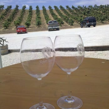Grapeline Wine Tours - Wine Tours Near Me - Temecula, California