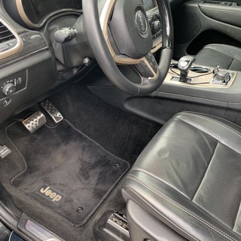 Jiffy Lube - Vacuum mats - Auto Repair Near Me - Stone Mountain, Georgia