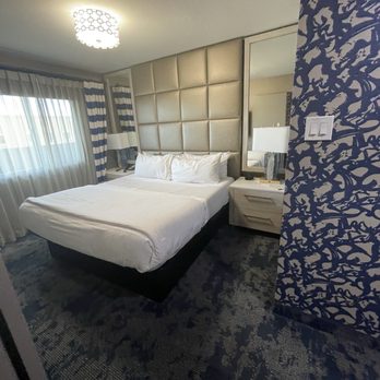 3 Palms Hotel Tucson - Bedroom - Hotels Near Me - Tucson, Arizona