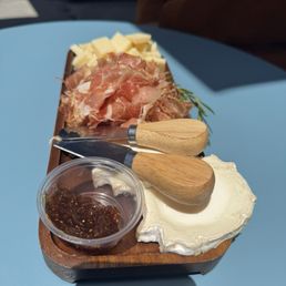 Le Charcutier Le Charcutier