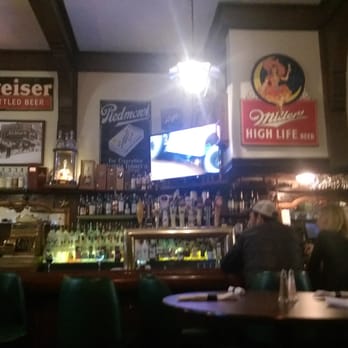 Ivanhoe Pub & Eatery - American Near Me - Racine, Wisconsin