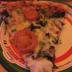 Famous Famiglia Pizzeria
