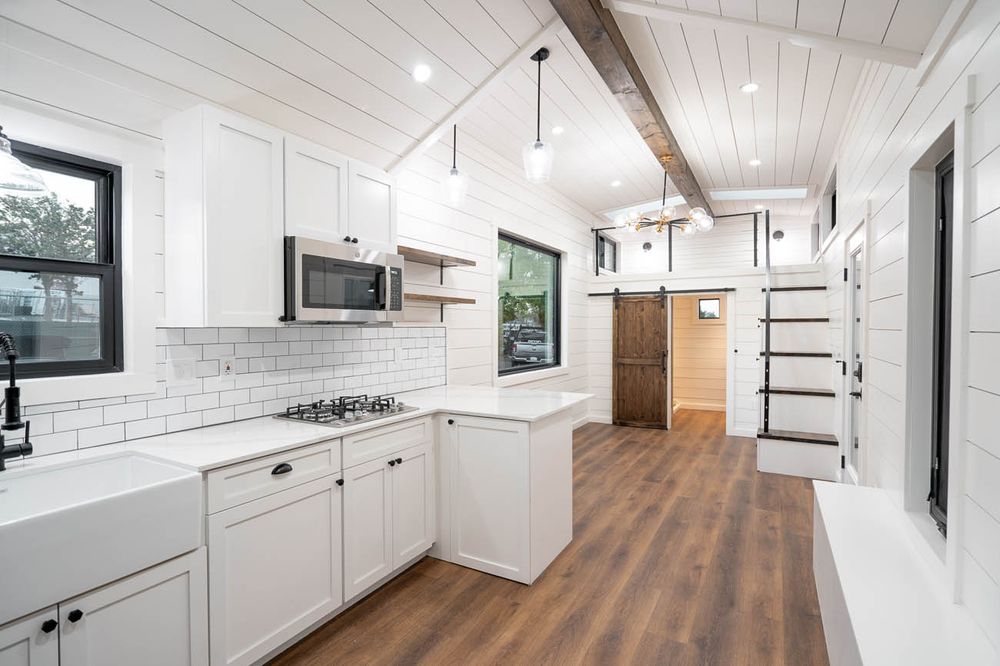 ANCHORED TINY HOMES OF SIMPSONVILLE - Updated December 2025 - 20 Photos ...
