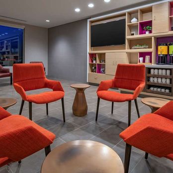 Home2 Suites by Hilton Wayne - Lobby - Hotels Near Me - Wayne, New Jersey