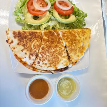 Elvis jr taqueria  - Quesadilla - Food Trucks Near Me - Crandall, Texas