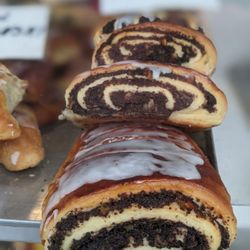 Stary Kleparz - 'Drożdżówka z makiem' / Yeast pastry with poppy seeds.