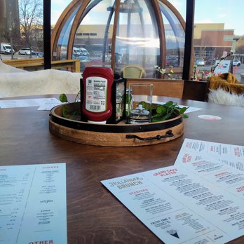 Café Hollander Hilldale - American Near Me - Madison, Wisconsin