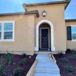 Exterior photo of Catalog Blinds - Brentwood, California Exterior photo of Catalog Blinds - Brentwood, California