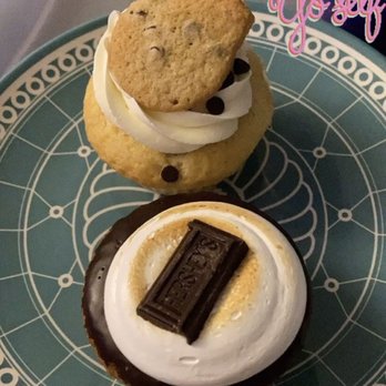 Molly's Cupcakes - Cookie Monster & Smores - Cupcakes Near Me - Chicago, Illinois Molly's Cupcakes - Cookie Monster & Smores - Cupcakes Near Me - Chicago, Illinois