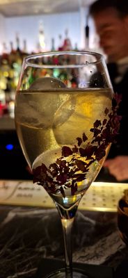 St James Bar by null