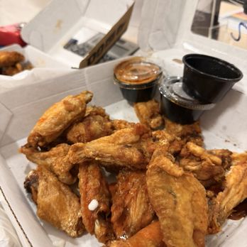 Buffalo Wild Wings - More gross dry wings - Chicken Wings Near Me - El Centro, California Buffalo Wild Wings - More gross dry wings - Chicken Wings Near Me - El Centro, California