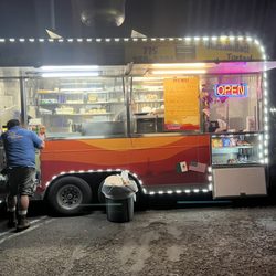 La Favorita Catering - The truck you want to find! La Favorita Catering