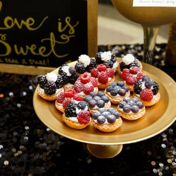 Main Event Caterers - Mini desserts - Caterers Near Me - Arlington, Virginia