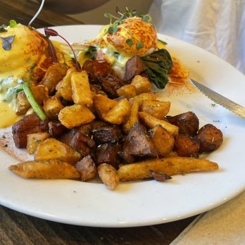 Sweet Maple - Hemingway Benedict Weekday Breakfast - American Near Me - San Francisco, California Sweet Maple - Hemingway Benedict Weekday Breakfast - American Near Me - San Francisco, California
